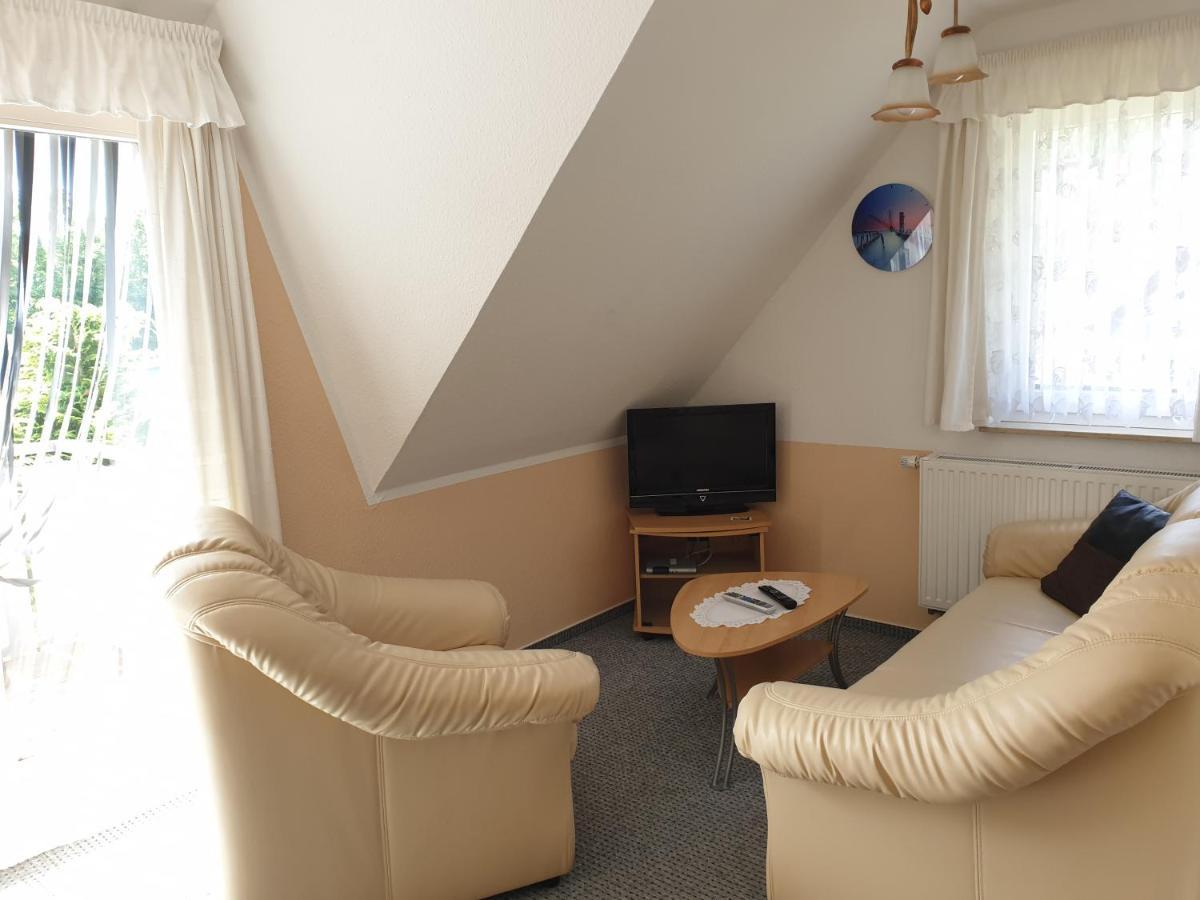 Buhne II Og Apartment Wieck Bagian luar foto